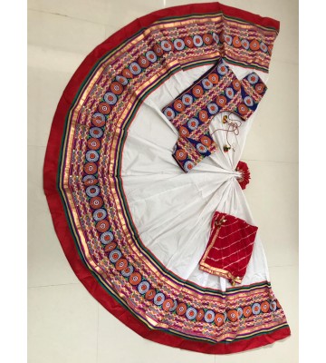 White navratri lehnga