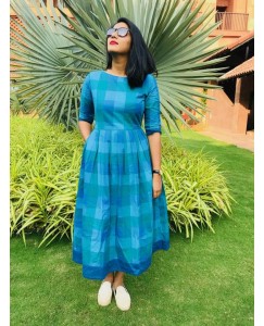 Rich look in Cotton Check kurti